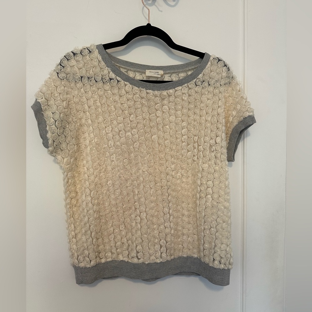 Rhyme Los Angeles - cream and gray rosette top- size S